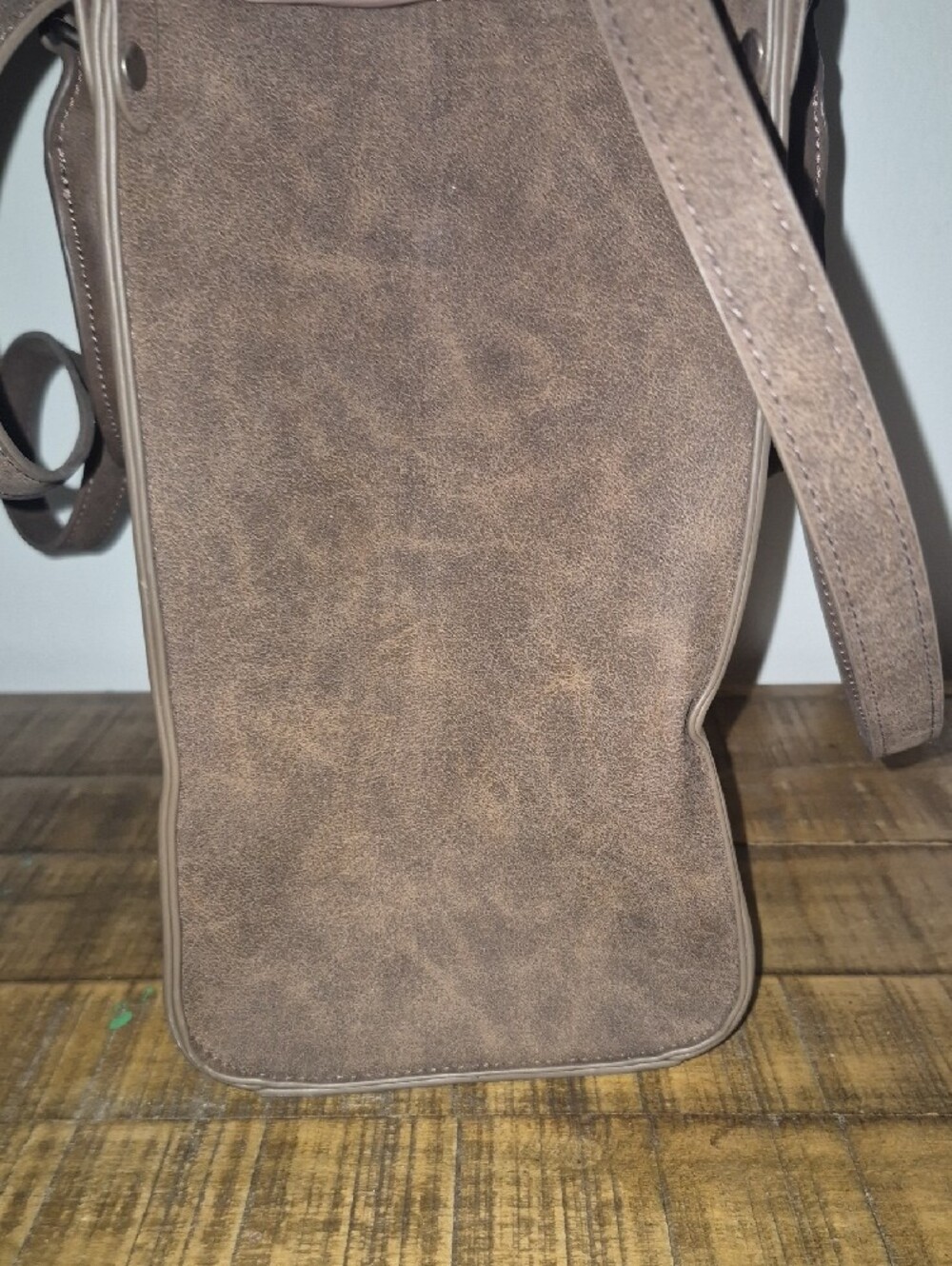 Sale NWOT Wrangler Leopard Print Satchel in Brown and Black - Picture 4 of 5